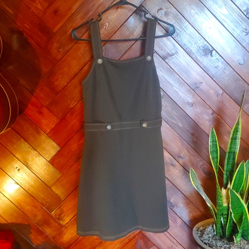 IN San Francisco jumper mini dress. Forest green zip closure size 9.